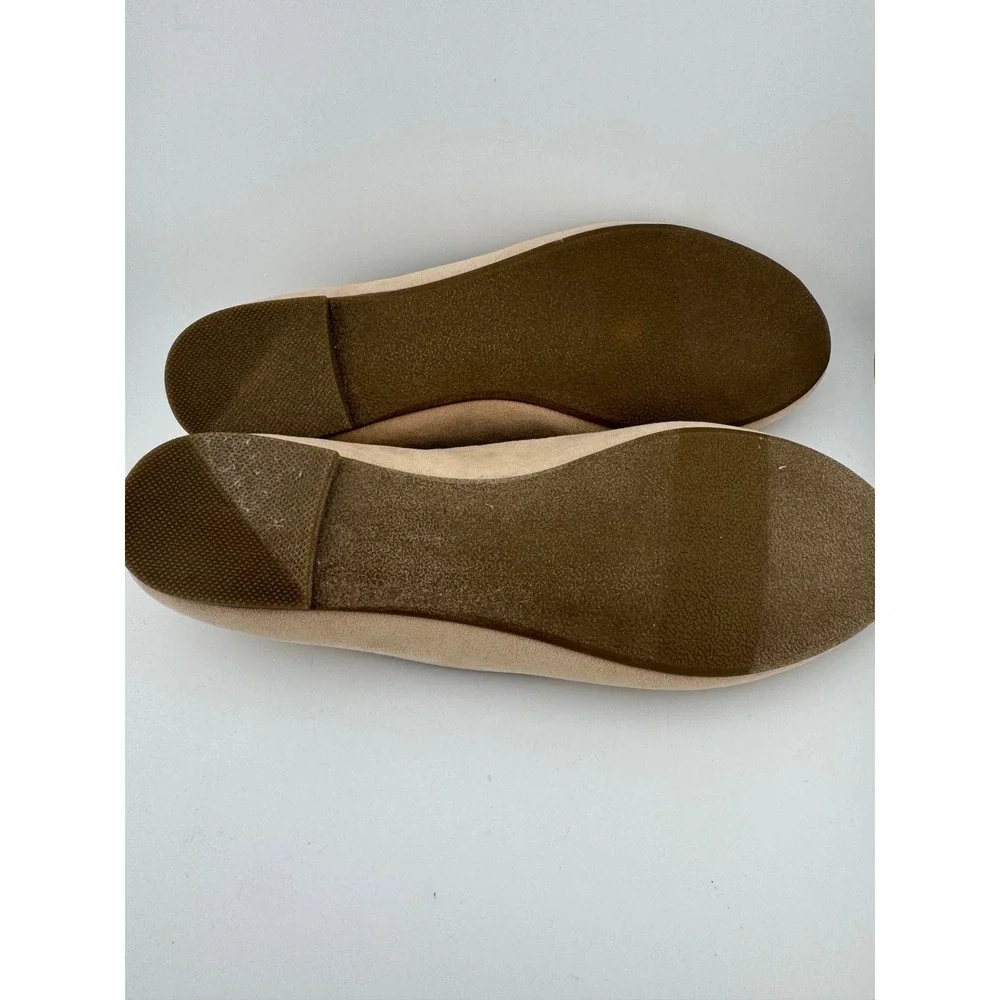 LC Lauren Conrad Ballet Flats 8.5 Nude Excellent Faux Suede Metallic Trim (1888)